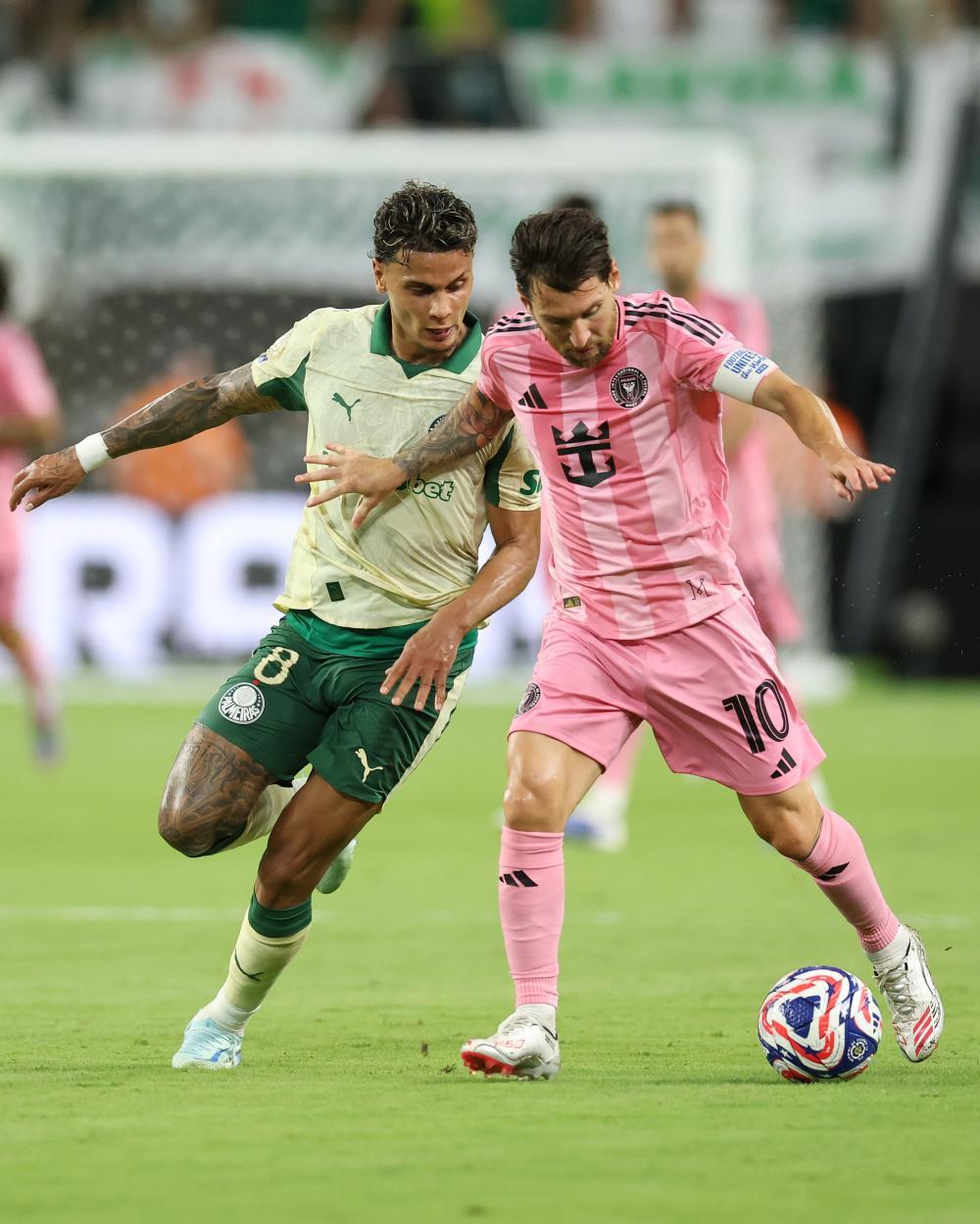 包含清晨欧篮联焦点战，比利亚雷亚尔临场应变，更衣室稳定，赛季目标并未改变的词条开元棋牌