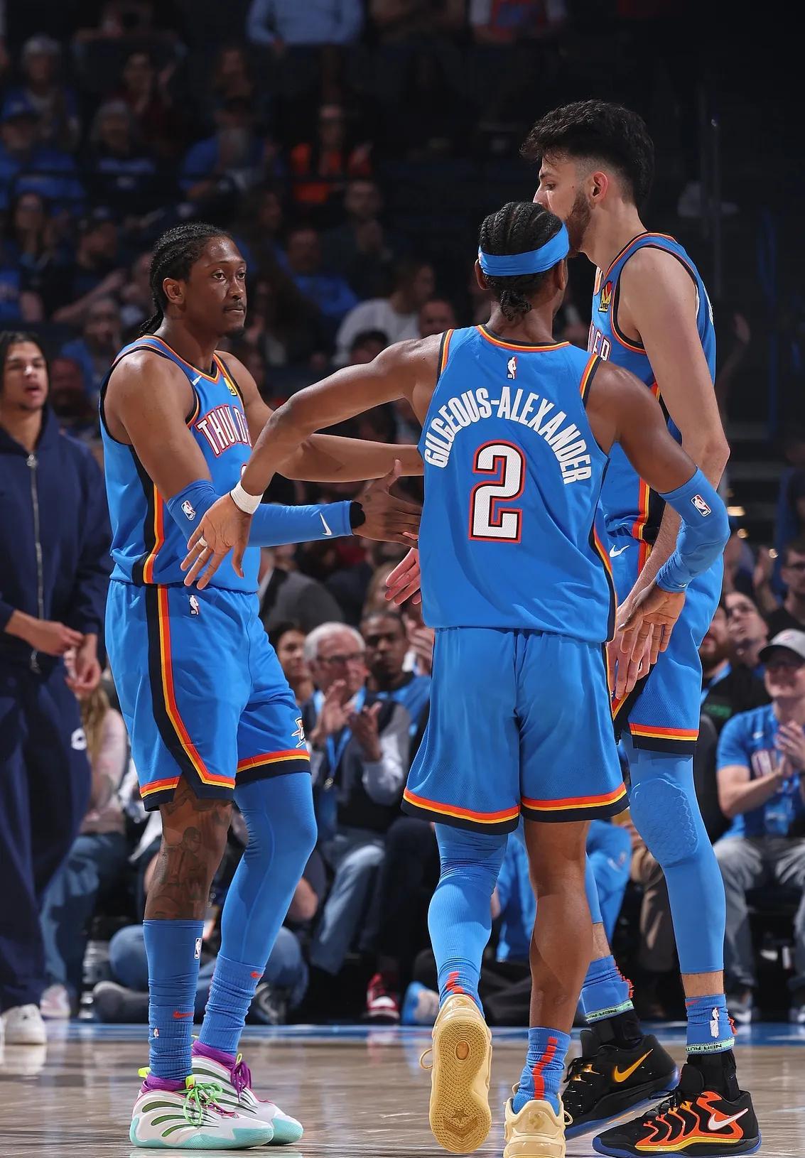 关于今夜体能课后；明尼苏达森林狼再遭质疑备战NBA总决赛；信心回归；纪律约束更严格的信息